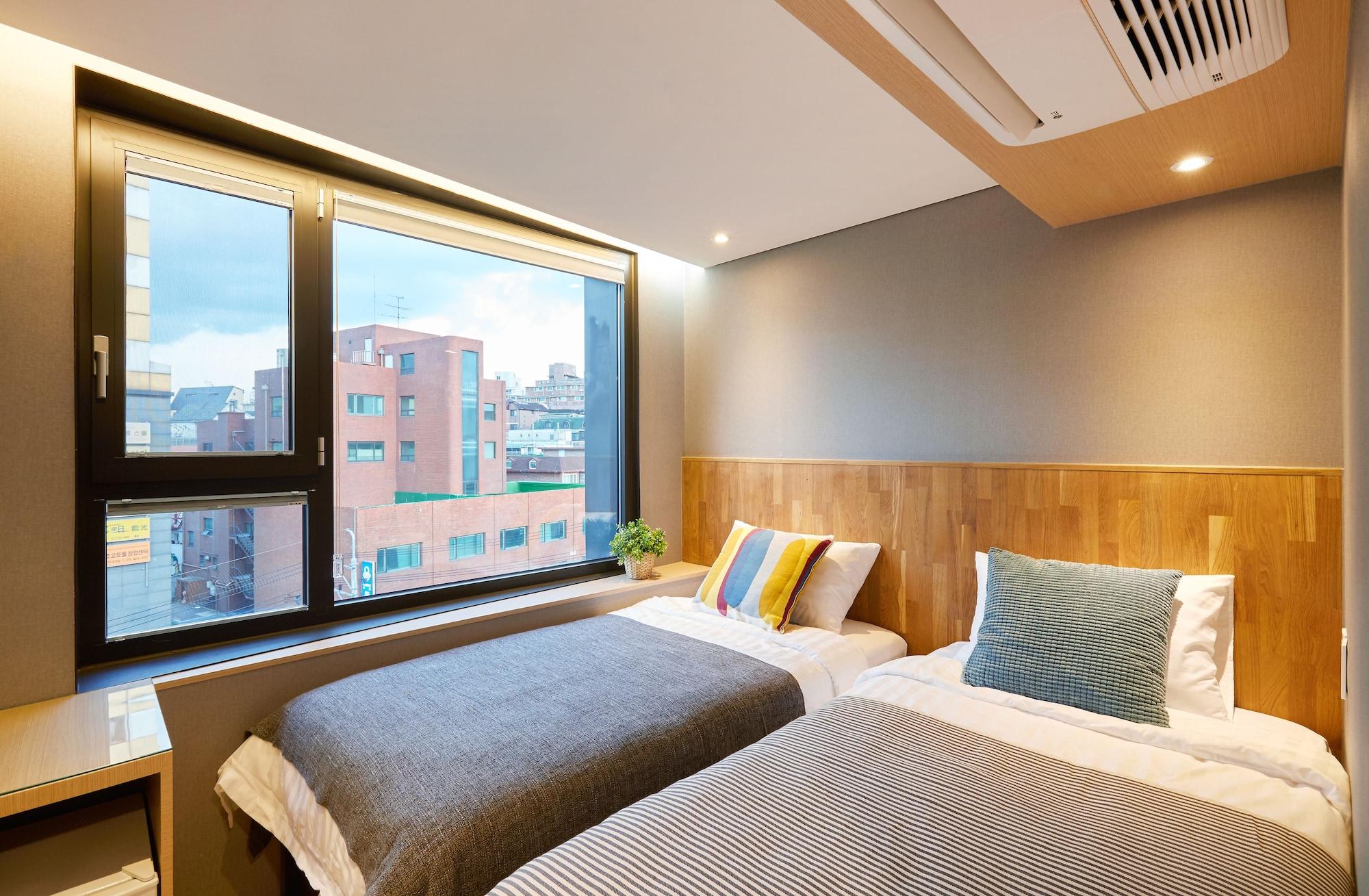 Hostel Cleo Seoul Hongdae Exterior photo